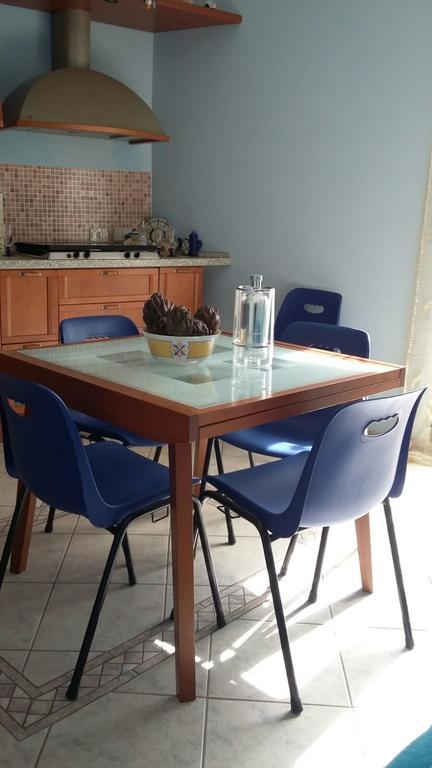 Appartement Casa Eleonora à Campofelice Di Roccella Extérieur photo