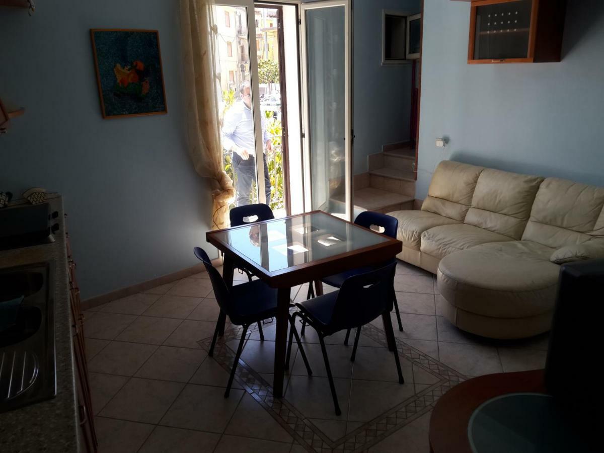Appartement Casa Eleonora à Campofelice Di Roccella Extérieur photo
