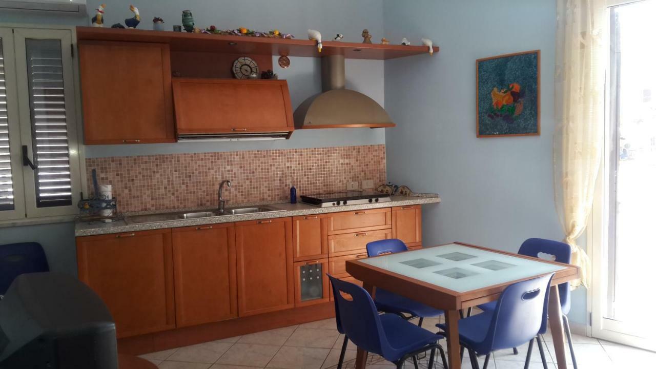 Appartement Casa Eleonora à Campofelice Di Roccella Extérieur photo
